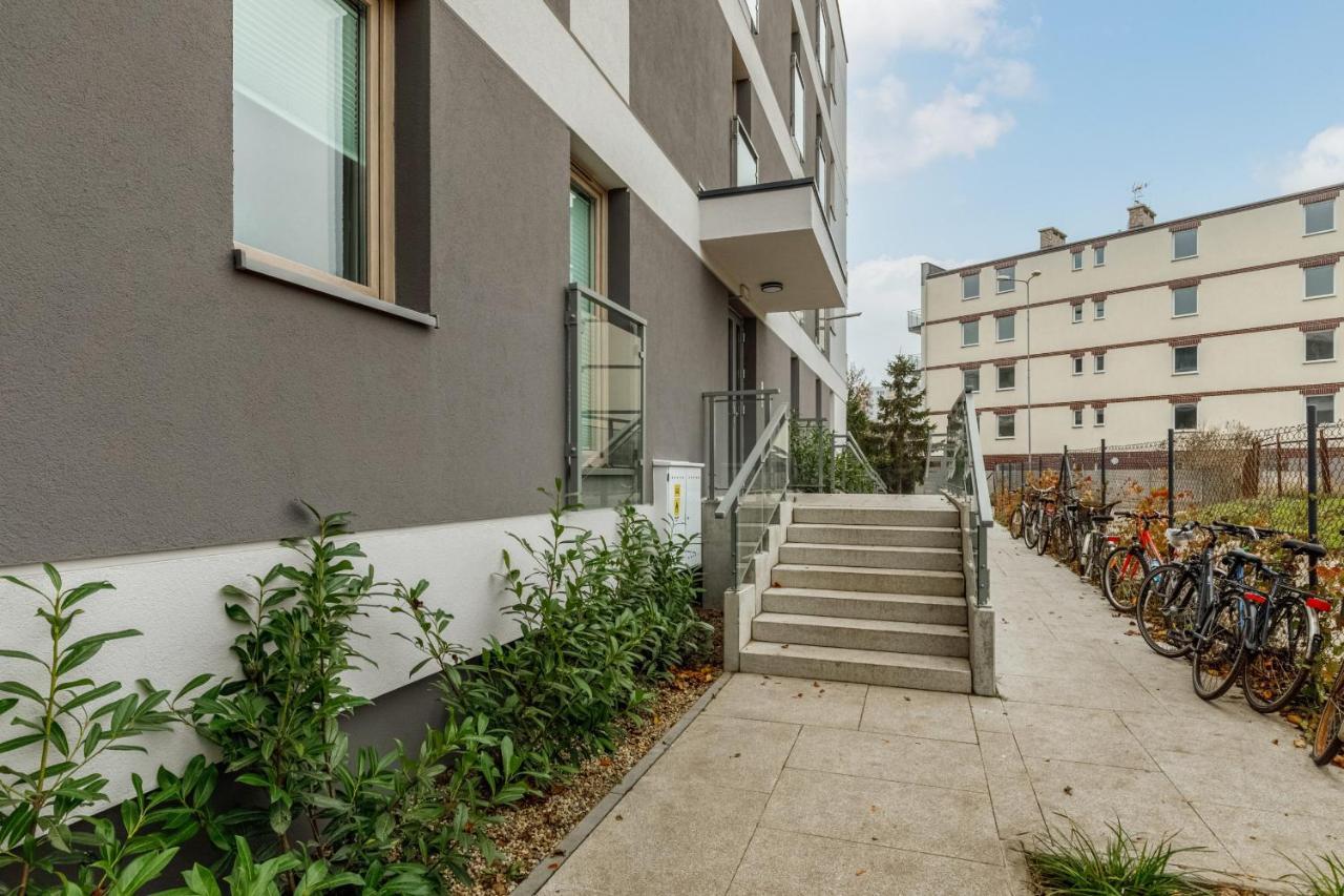 Green Square Apartment With Balcony Swinoujscie By Noclegi Renters Exterior photo